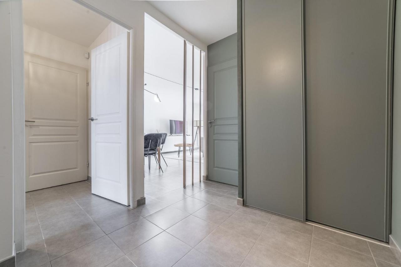 Elegant T3 Au Panier Vieux Port Avec Terrasse Privee Et Parking Appartement Marseille