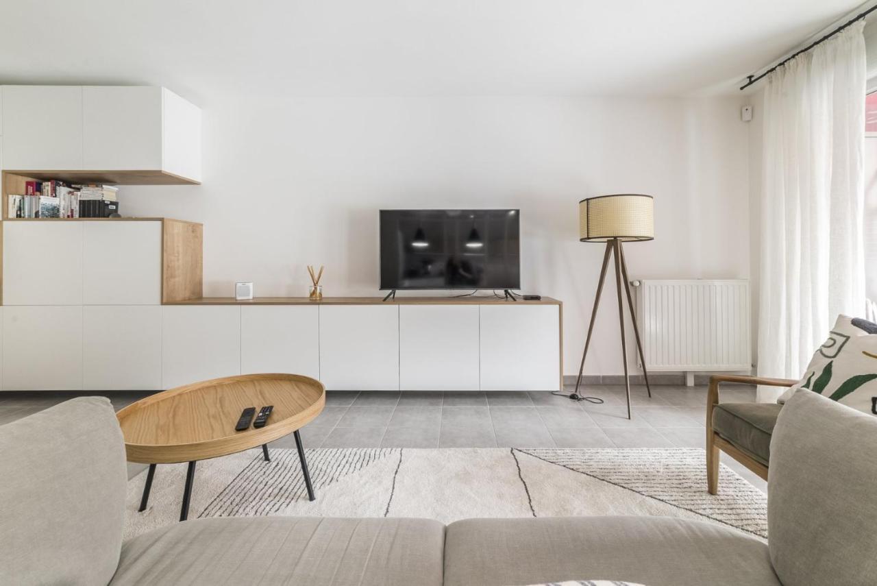 Elegant T3 Au Panier Vieux Port Avec Terrasse Privee Et Parking Appartement *